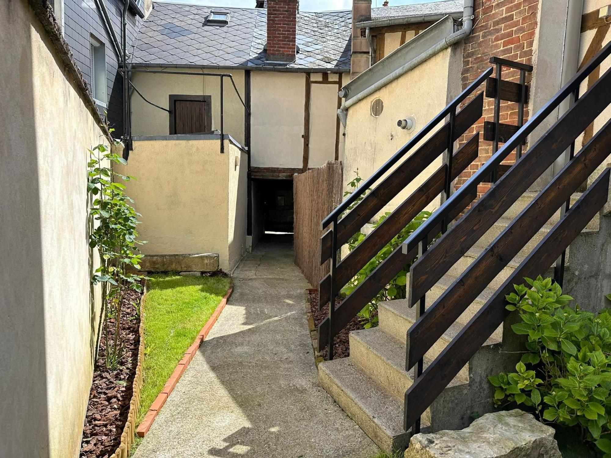Cosy Appartement Hyper Centre Bernay  Exterior foto